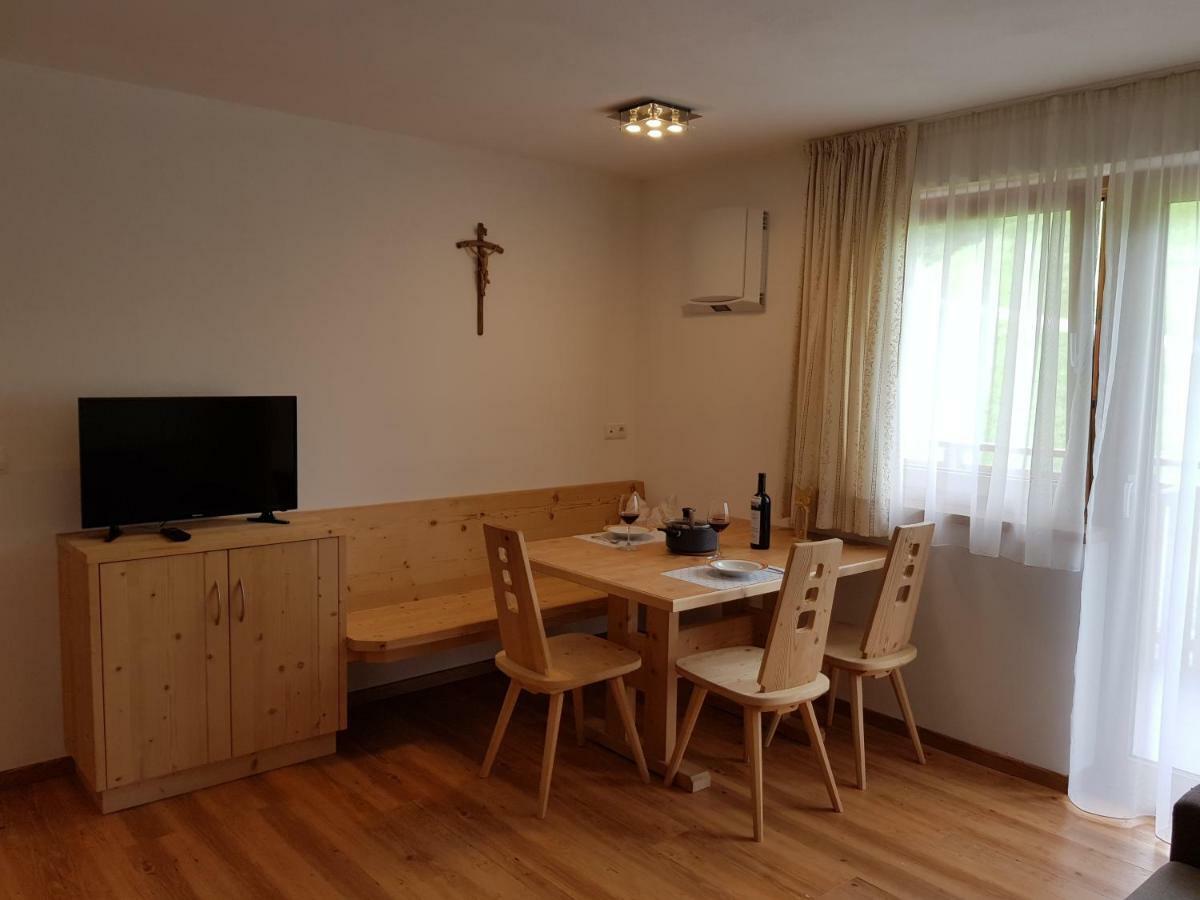 Ferienwohnungen Schlosshaeusl San Lorenzo di Sebato Dış mekan fotoğraf